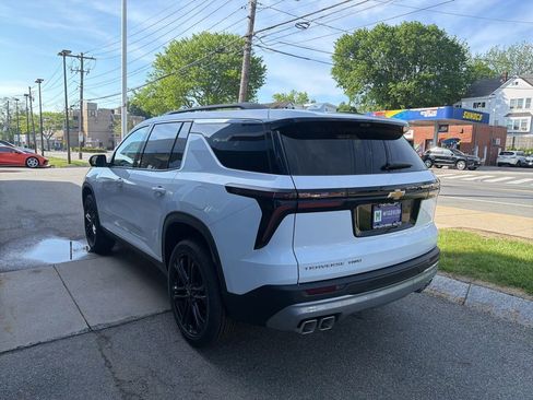 New 2026 Chevrolet Traverse LT AWD/4WD image 3