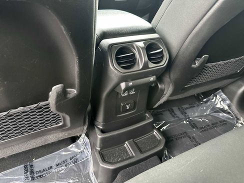 Used 2024 Jeep Wrangler Unlimited Rubicon 4xe image 20