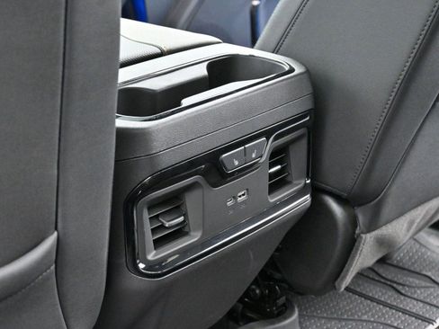 Used 2025 Chevrolet Silverado 1500 ZR2 w/ Technology Package image 30