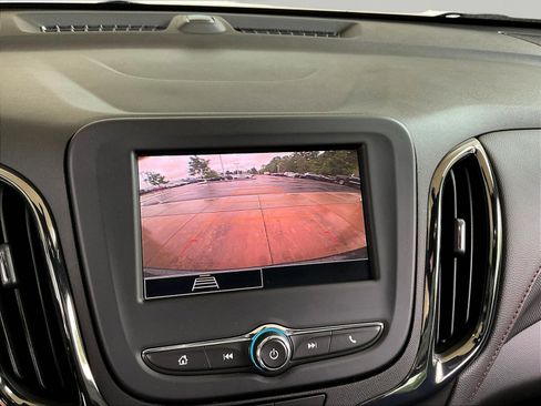 Used 2023 Chevrolet Equinox RS FWD image 14