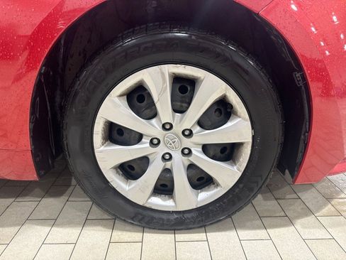 Used 2021 Toyota Corolla LE FWD image 5