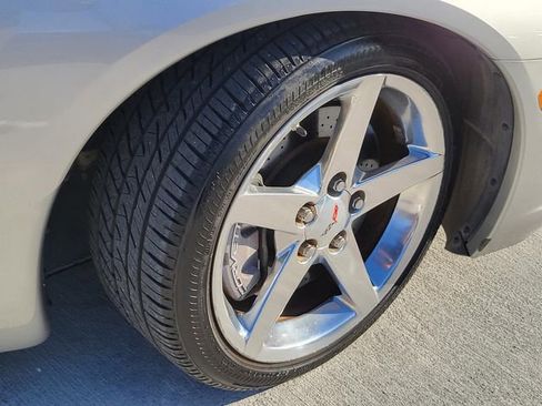 Used 2006 Chevrolet Corvette Convertible w/ Preferred Equipment Group image 6