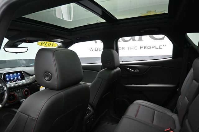 Used 2019 Chevrolet Blazer RS FWD image 25