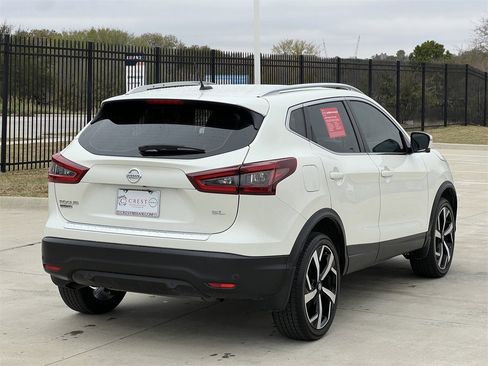 Certified 2022 Nissan Rogue Sport SL image 4