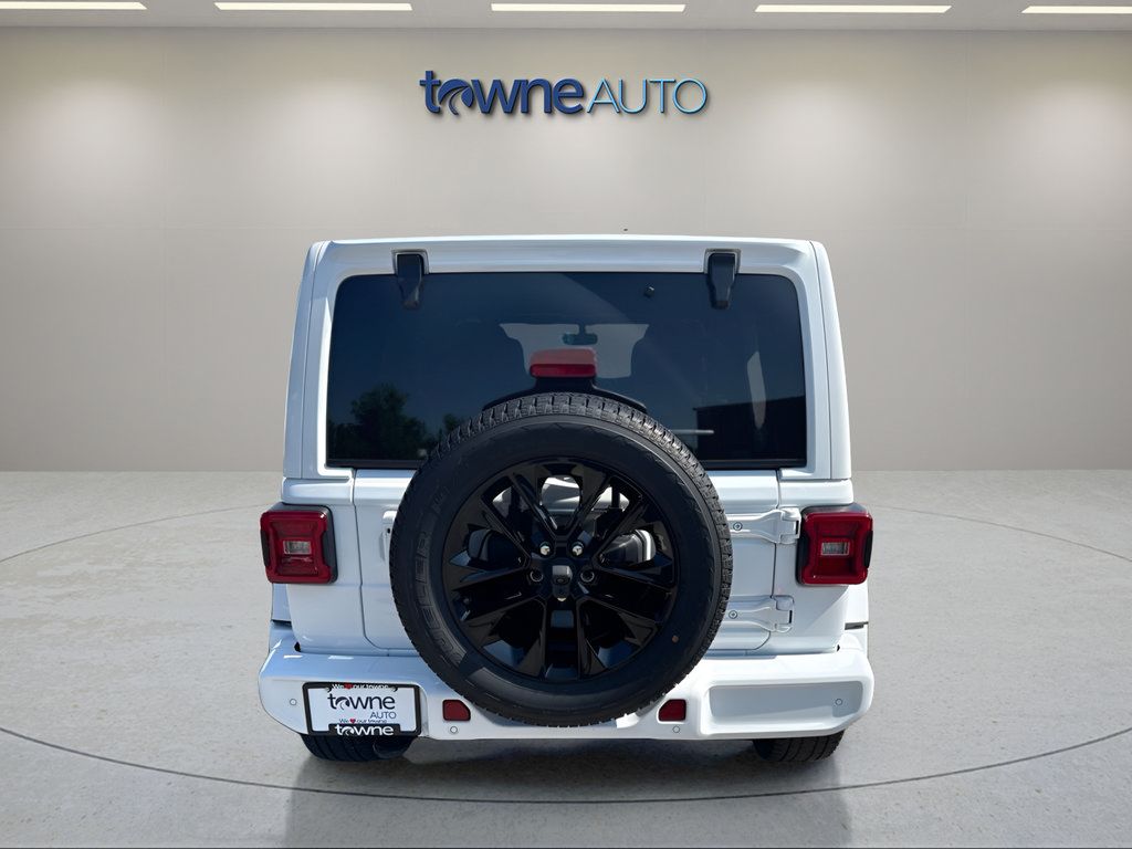 Used 2021 Jeep Wrangler Unlimited Sahara AWD/4WD image 6