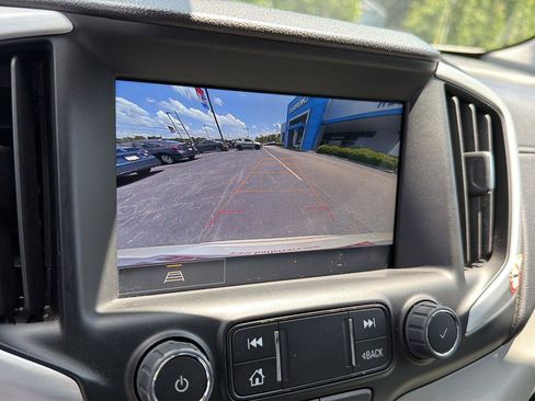 Certified 2024 GMC Terrain SLT FWD image 24