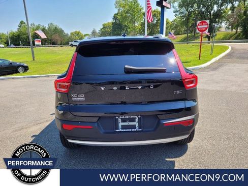 Used 2020 Volvo XC40 T5 Momentum w/ Protection Package image 6