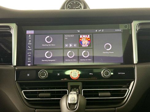 New 2025 Porsche Macan image 16