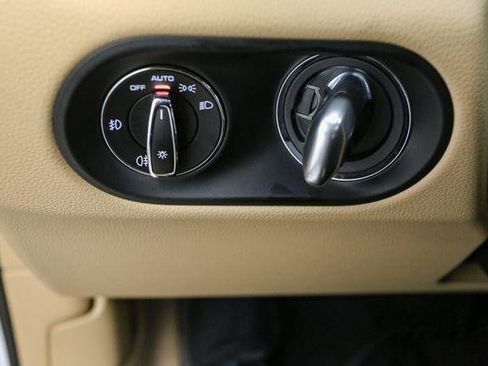 Used 2018 Porsche Macan Turbo image 40