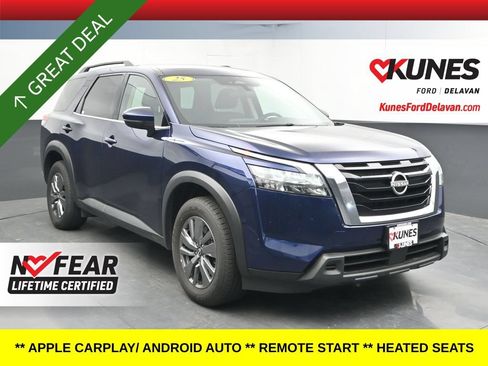Used 2025 Nissan Pathfinder SV FWD image 1