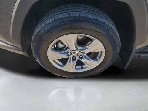 Certified 2025 Toyota RAV4 XLE w/ Convenience Package FWD image 25