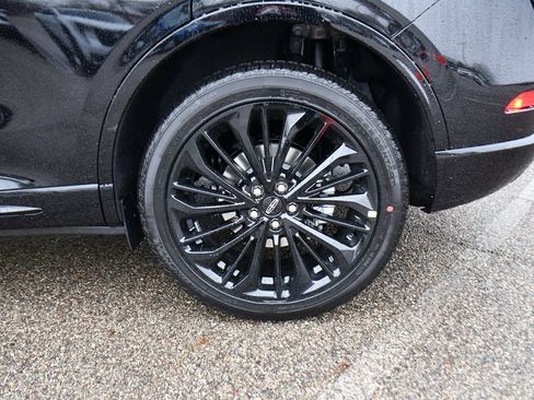 Used 2026 Lincoln Corsair Premiere image 22