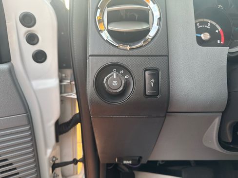 Used 2012 Ford F250 XLT image 18