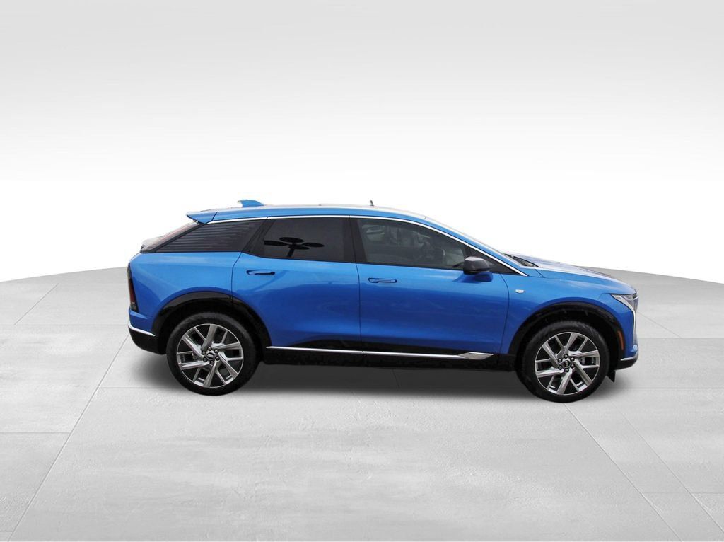 New 2027 Cadillac Optiq Luxury RWD image 5