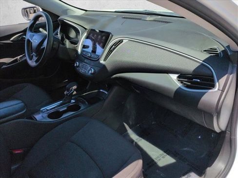 Used 2023 Chevrolet Malibu LT FWD image 21