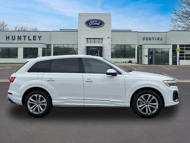 Used 2025 Audi Q7 3.0T Premium Plus AWD/4WD image 4