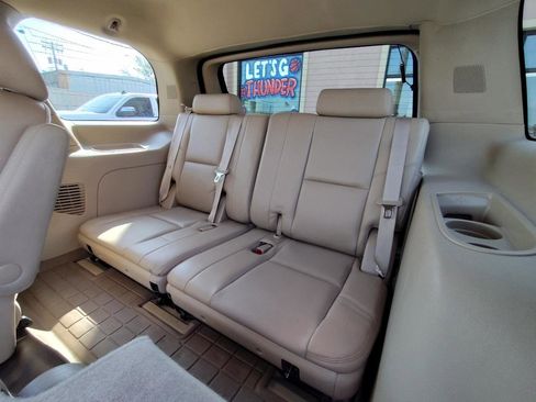 Used 2011 GMC Yukon Denali image 35