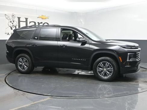 New 2026 Chevrolet Traverse LT w/ Driver Confidence Package FWD image 28