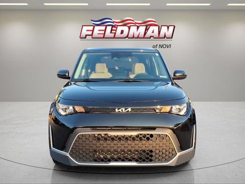 Used 2023 Kia Soul LX FWD image 9