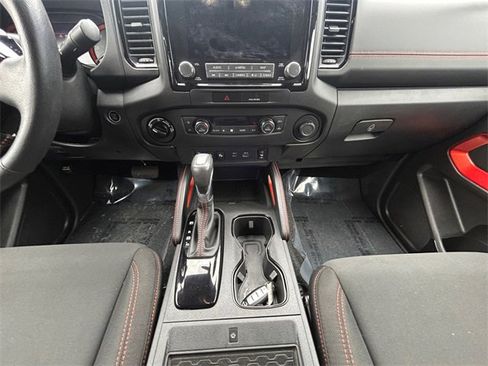 Used 2023 Nissan Frontier PRO-4X w/ Pro Convenience Package image 11