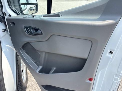 Certified 2025 Ford Transit 250 Low Roof w/ Exterior Upgrade Package RWD image 15