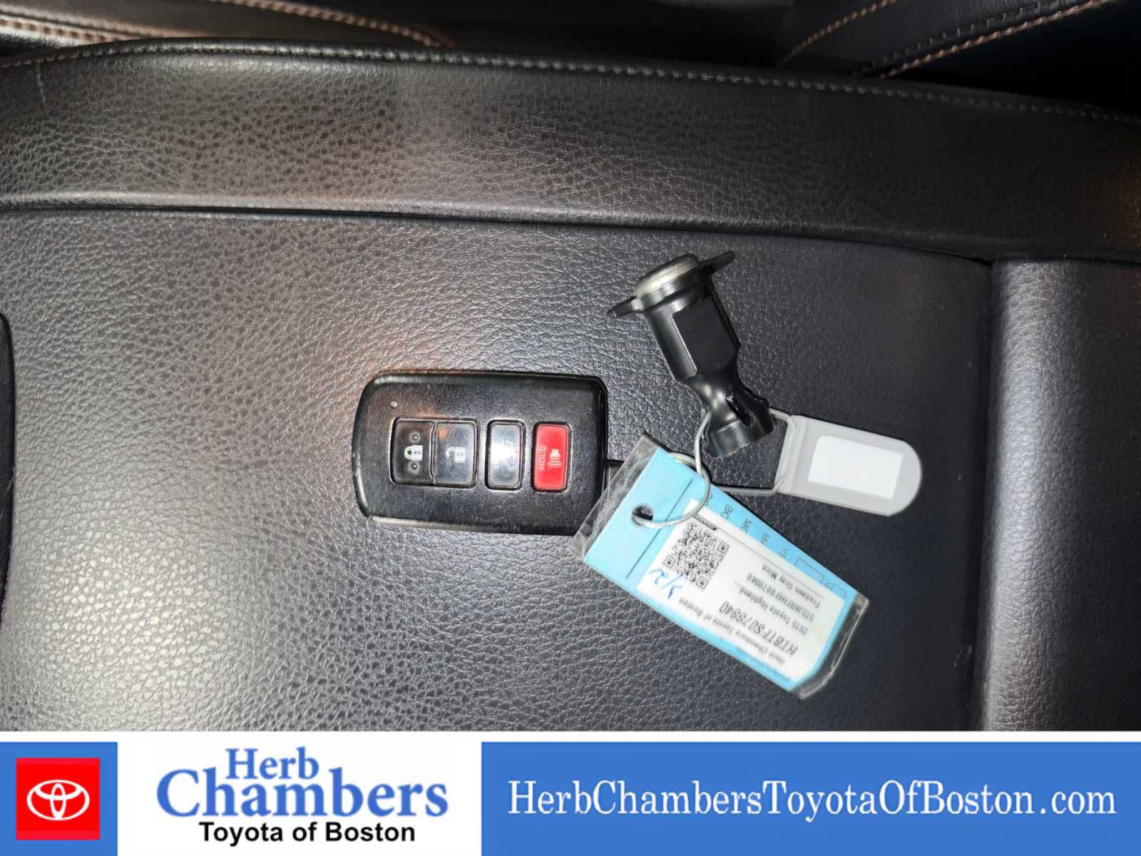 Used 2015 Toyota Highlander XLE AWD/4WD image 9