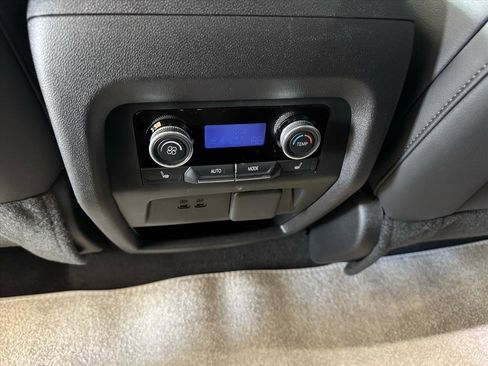 Used 2025 Buick Enclave Avenir w/ Super Cruise Package image 12