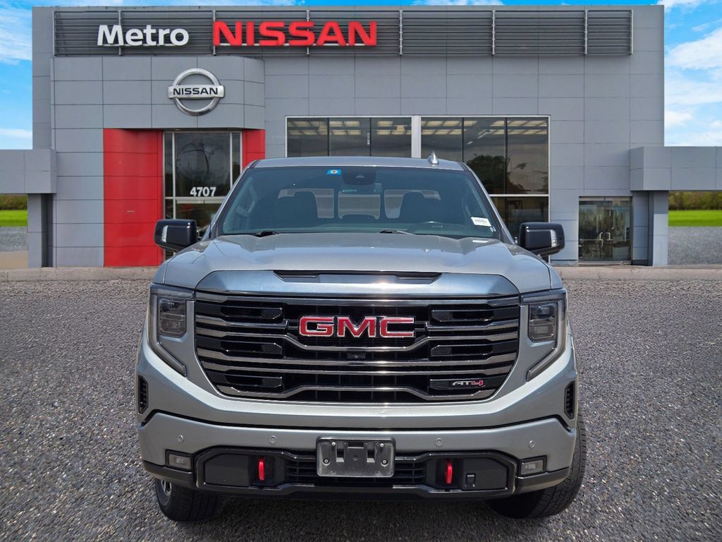Used 2023 GMC Sierra 1500 AT4 w/ AT4 Premium Package AWD/4WD image 2