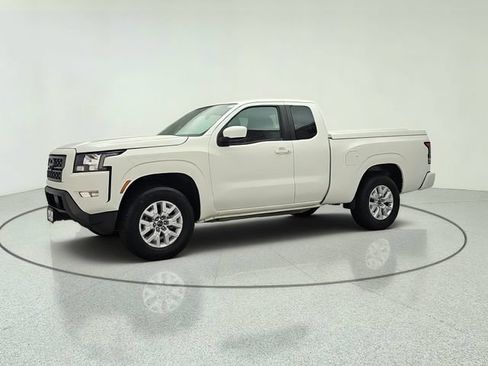 Used 2023 Nissan Frontier SV w/ SV Convenience Package AWD/4WD image 7