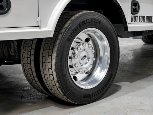 Used 2020 Ford F450 Platinum w/ FX4 Off-Road Package image 64