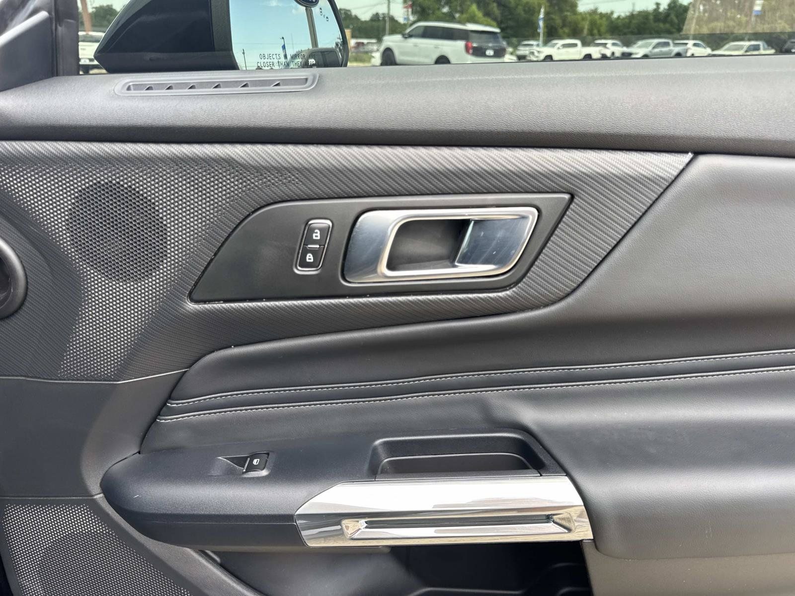 Used 2025 Ford Mustang GT Premium RWD image 14