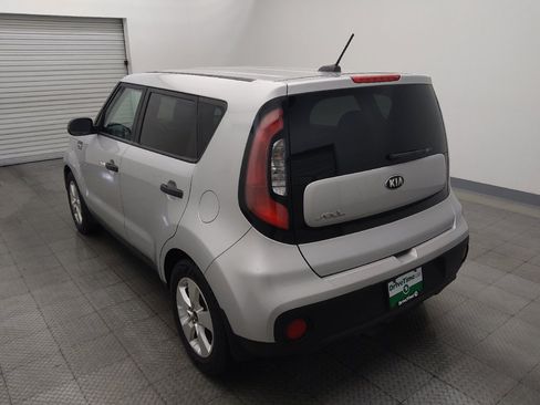 Used 2018 Kia Soul FWD image 5