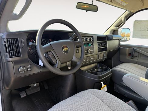 New 2025 Chevrolet Express 2500 image 15