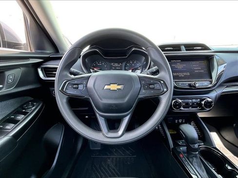 Certified 2022 Chevrolet TrailBlazer LT w/ Convenience Package image 17