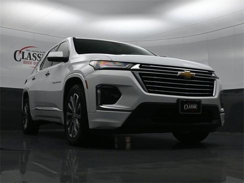 Used 2022 Chevrolet Traverse Premier image 27