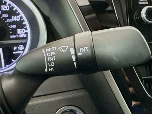 Used 2023 Toyota Camry XLE image 13