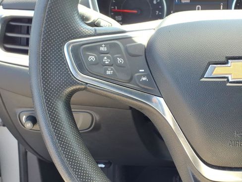 Used 2021 Chevrolet Equinox LT FWD image 16