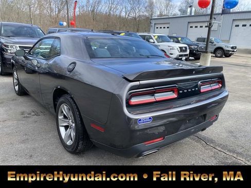 Used 2018 Dodge Challenger SXT image 24