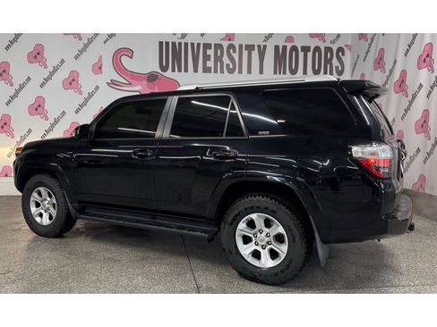 Used 2018 Toyota 4Runner SR5 image 14
