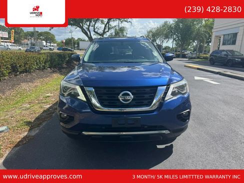 Used 2020 Nissan Pathfinder SV AWD/4WD image 3
