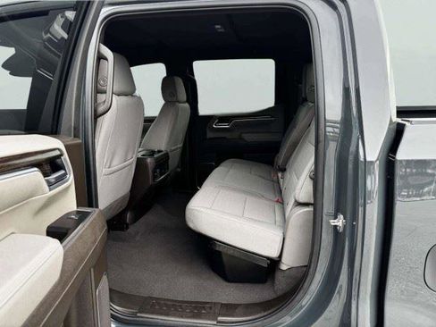 Used 2025 Chevrolet Silverado 1500 LT w/ All Star Edition Plus AWD/4WD image 37