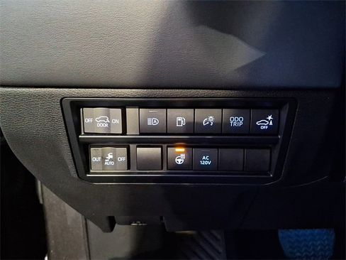 Certified 2023 Toyota Sequoia Platinum image 29