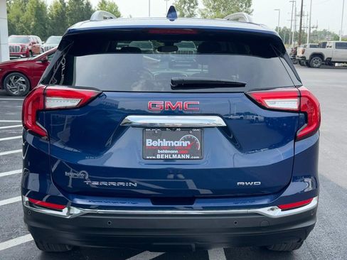 Used 2023 GMC Terrain SLT w/ Infotainment Package II AWD/4WD image 8