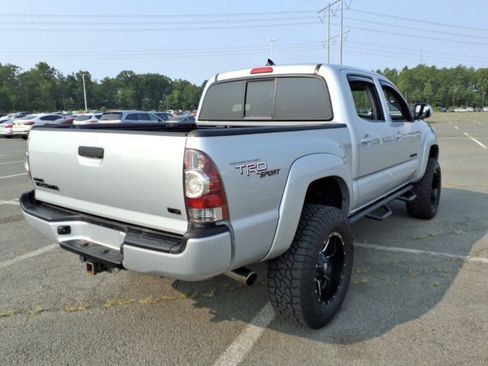 Used 2012 Toyota Tacoma 4x4 Double Cab w/ TRD Sport Upgrade Pkg image 4