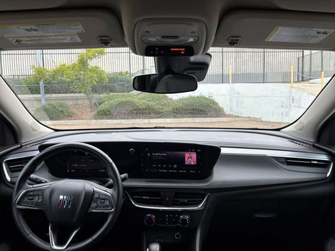 Used 2025 Buick Encore GX Preferred FWD image 32