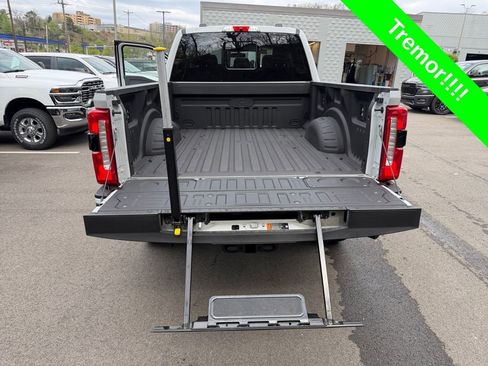 Used 2025 Ford F350 Lariat w/ Lariat Ultimate Package AWD/4WD image 36