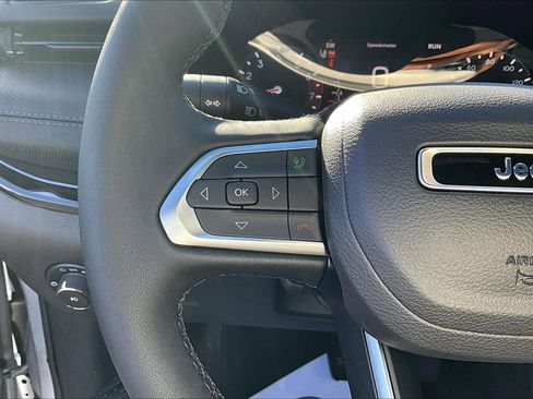 New 2026 Jeep Compass Latitude AWD/4WD image 17