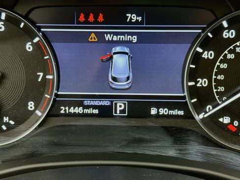 Used 2023 INFINITI QX50 Luxe FWD image 18
