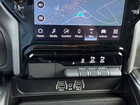 Used 2025 RAM 1500 Big Horn RWD image 20