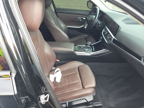 Used 2019 BMW 330i Sedan RWD image 11